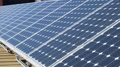 Zonnepanelen: Verhoog je rendement met zonnepanelen op een plat dak