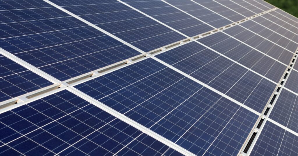 Aantal zonnepanelen nodig om aan energieverbruik te voldoen.