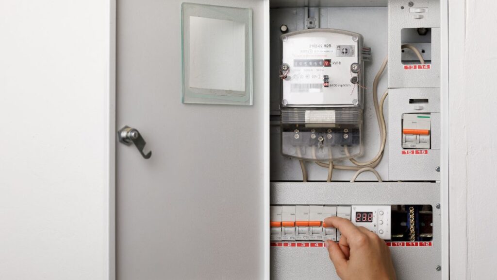 Voorbekabelde elektriciteitskast met interne bedrading